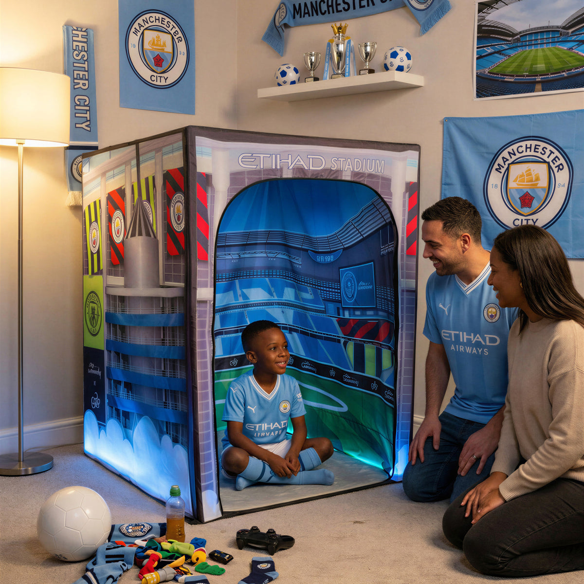 Manchester City PODSgo pop up play tent in a child bedroom, view 3