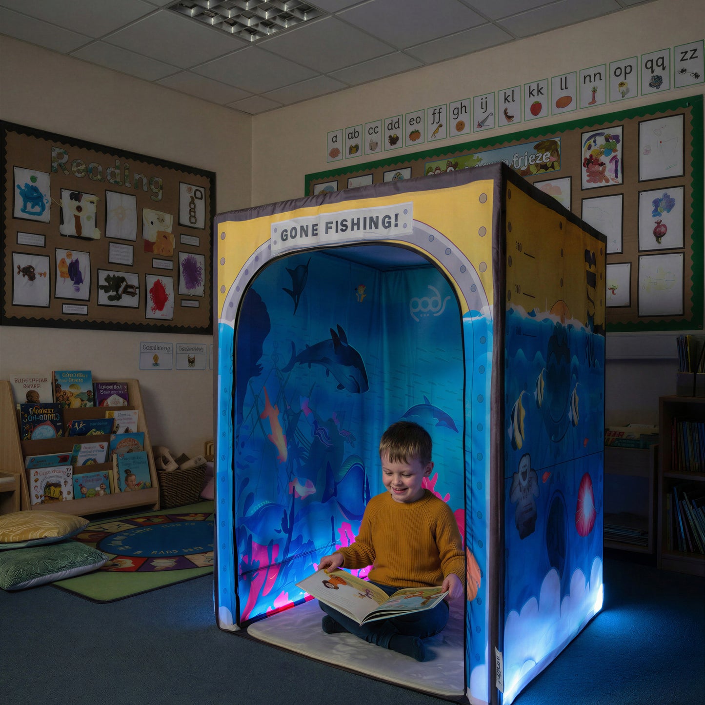 Sub Aqua Quest PODSgo pop up play tent in a school classroom